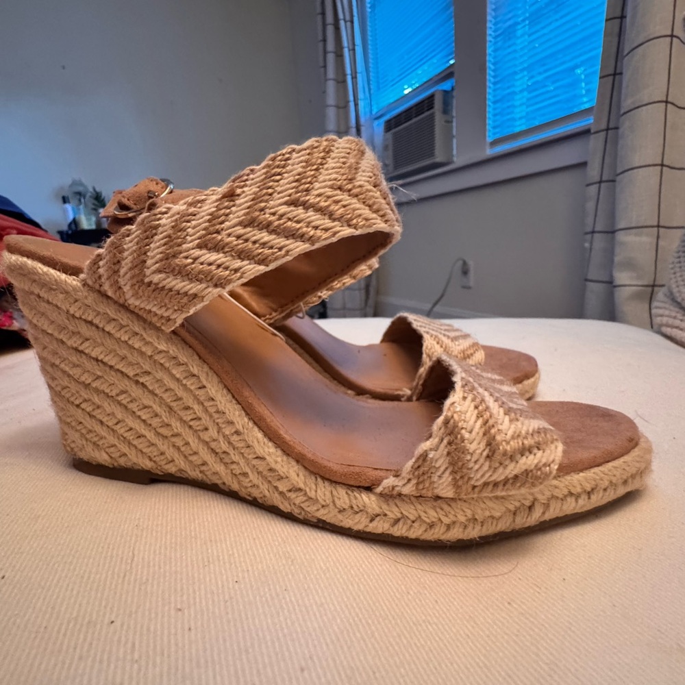 Old Navy Tan Espadrille Wedge Sandals
